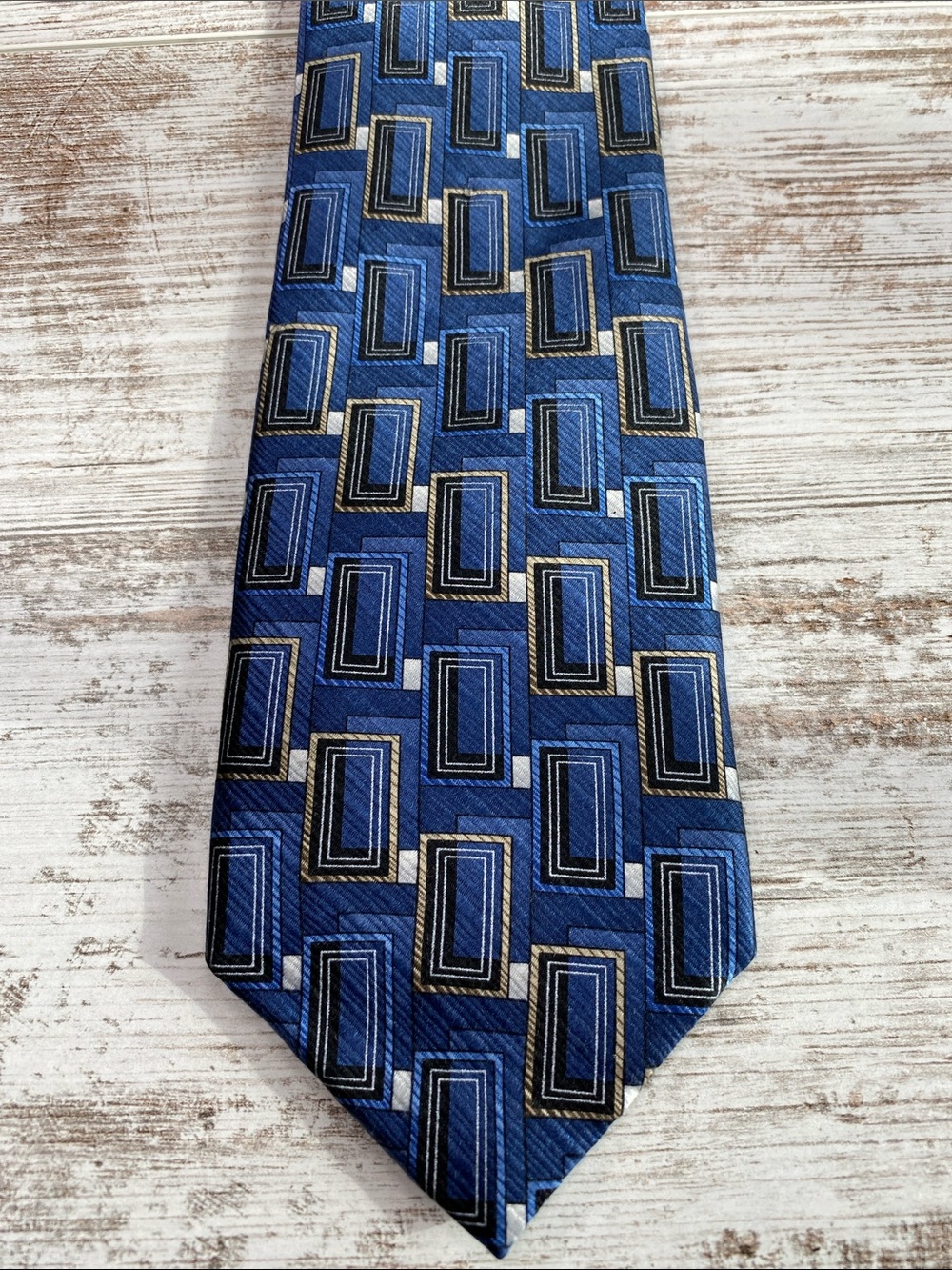 Beverly Hills Polo Club Blue Silk Geometric Rectangular Pattern Tie 58”
